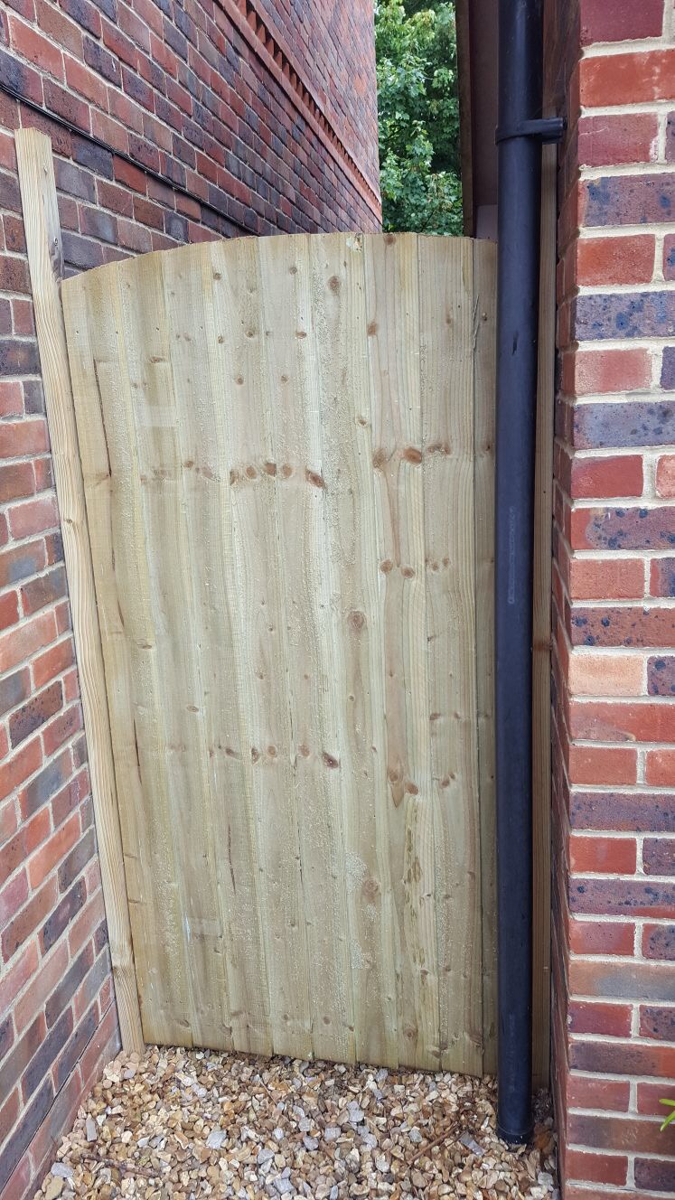 Gates and Fencing Isle of Wight Gate Builders Fences IOW